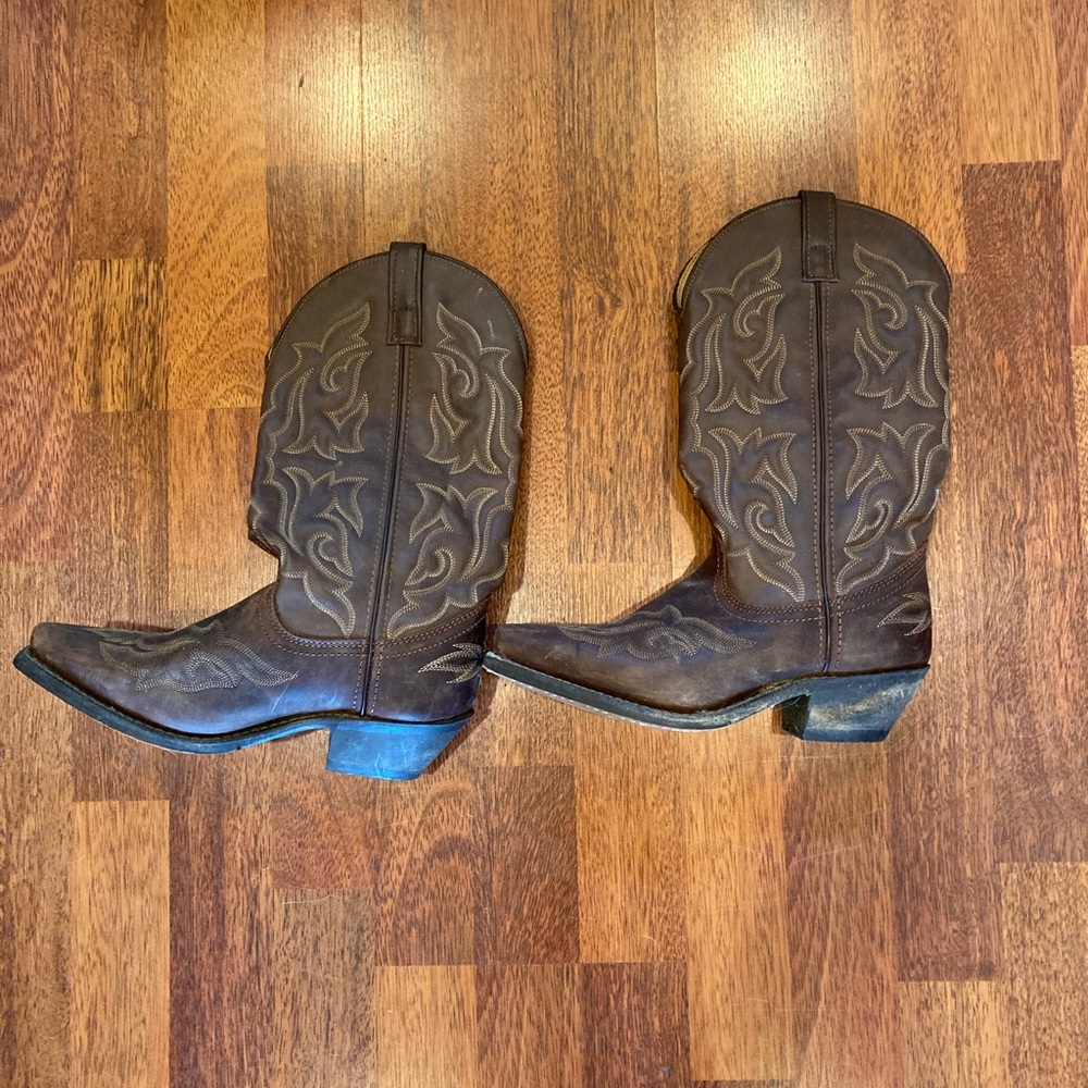 Laredo Women’s cowboy boots - Size 7